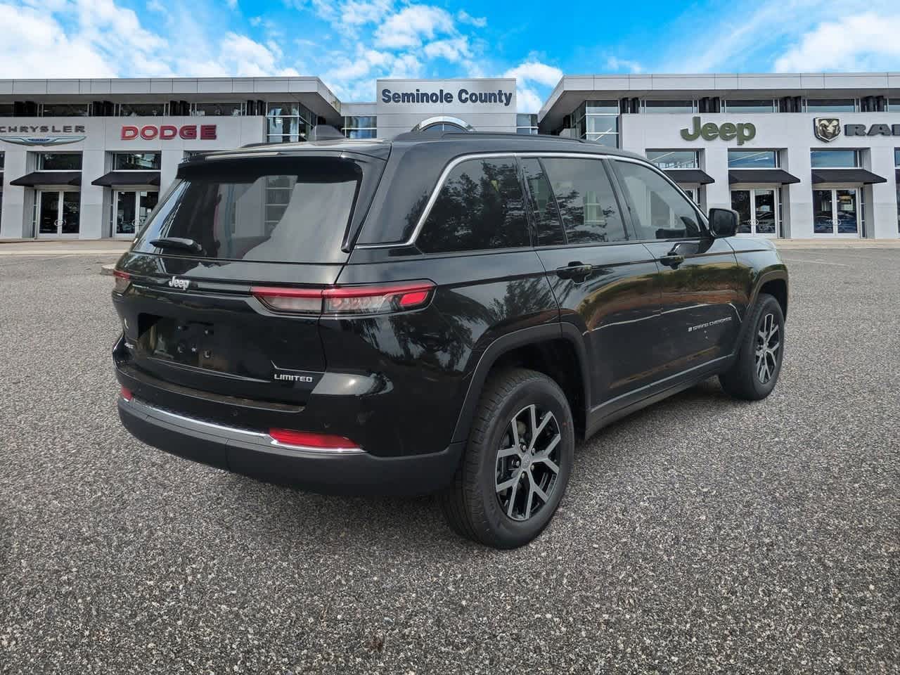2025 Jeep Grand Cherokee Limited Edition 7