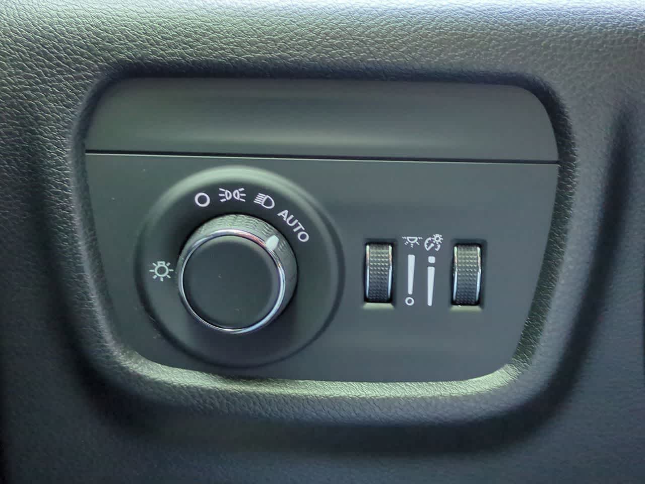 Thumbnail: 2025 Jeep Grand Cherokee L - 18