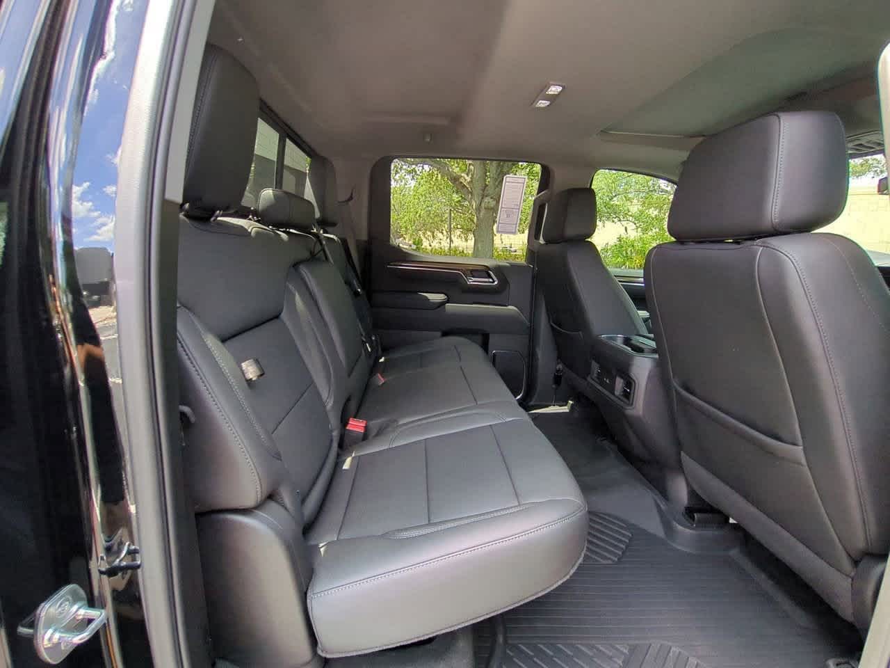 2025 Chevrolet Silverado 1500  22