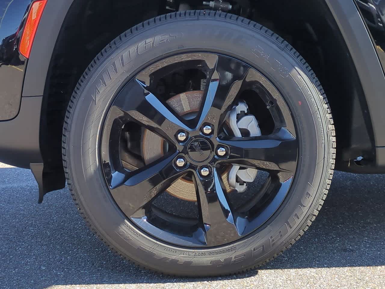 Thumbnail: 2025 Jeep Grand Cherokee - 14