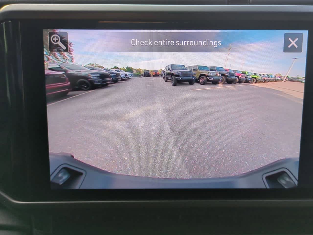 Thumbnail: 2025 Jeep Gladiator - 29