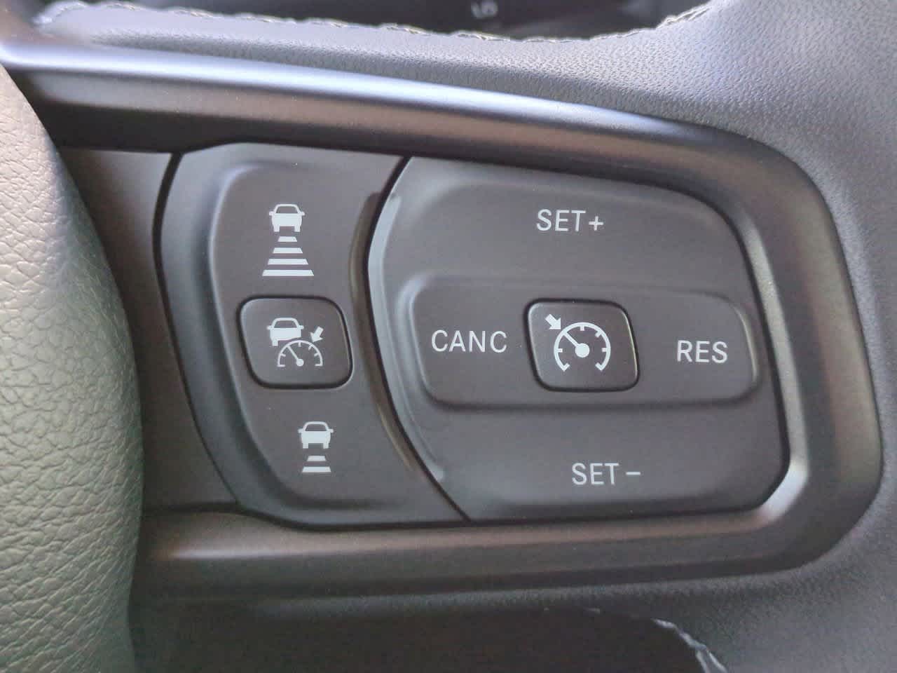 Thumbnail: 2026 Jeep Gladiator - 25