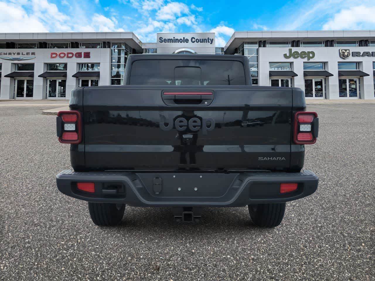 Thumbnail: 2026 Jeep Gladiator - 7