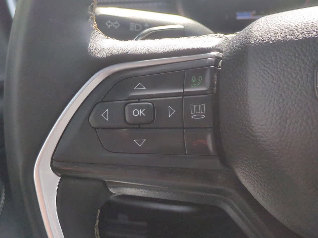 Thumbnail: 2024 Jeep Grand Cherokee L - 24