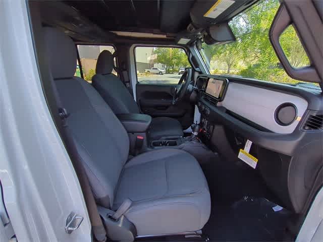 Thumbnail: 2025 Jeep Wrangler - 22