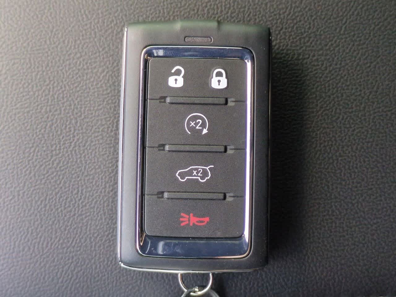 Thumbnail: 2025 Jeep Grand Cherokee - 35