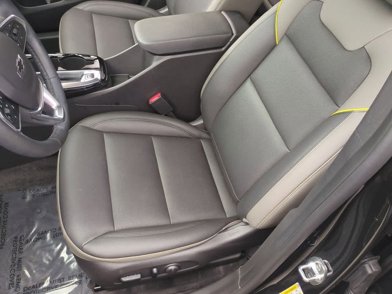 Thumbnail: 2025 Chevrolet Trax - 17