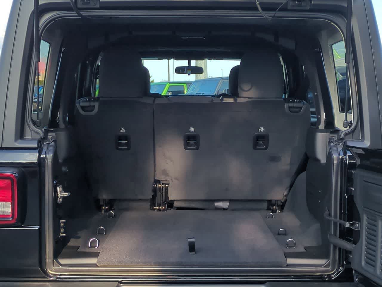 Thumbnail: 2026 Jeep Wrangler - 34
