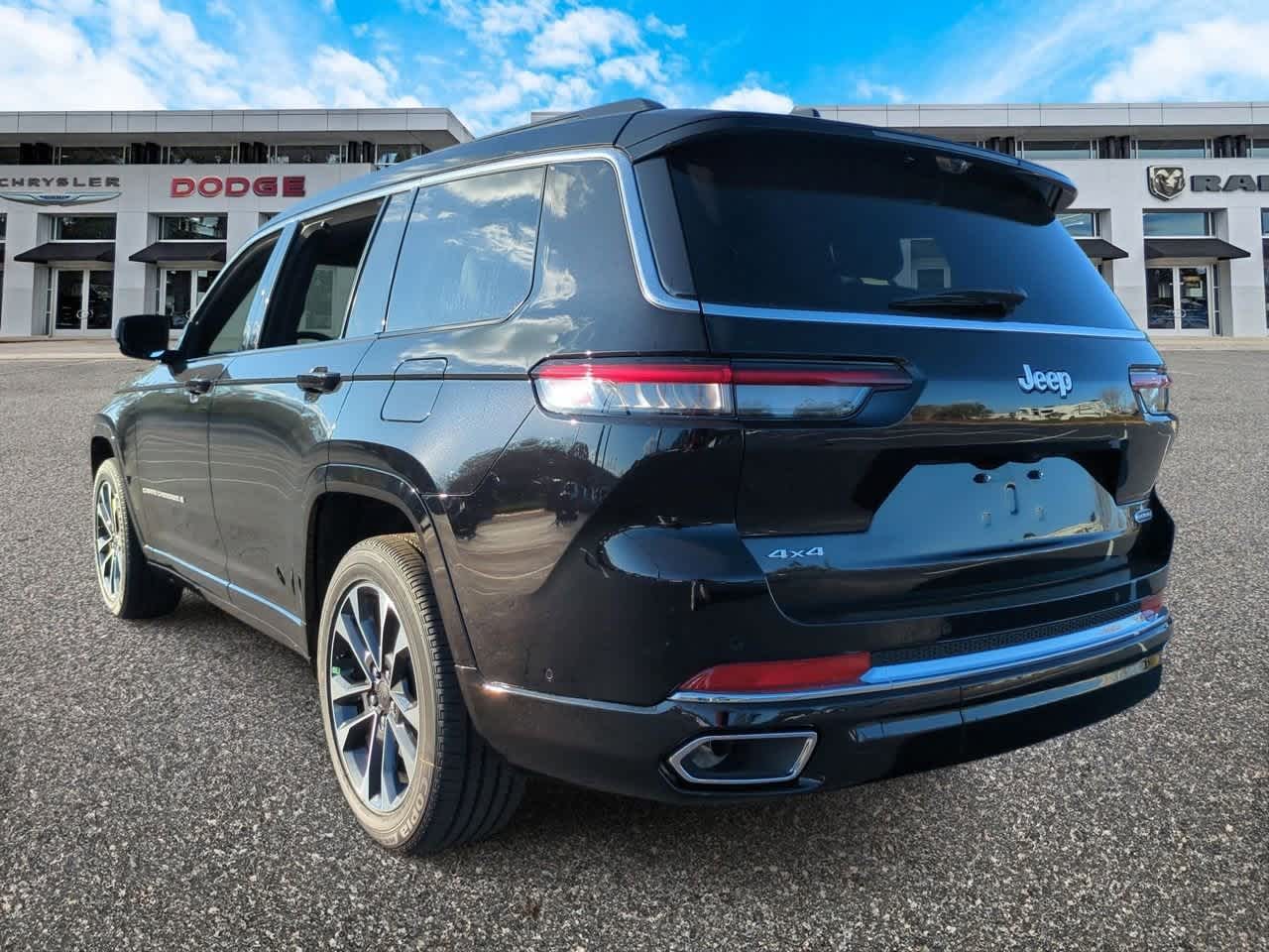 Thumbnail: 2025 Jeep Grand Cherokee L - 6