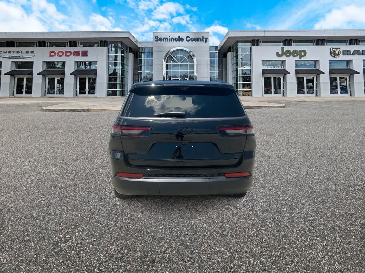 Thumbnail: 2026 Jeep Grand Cherokee L - 7