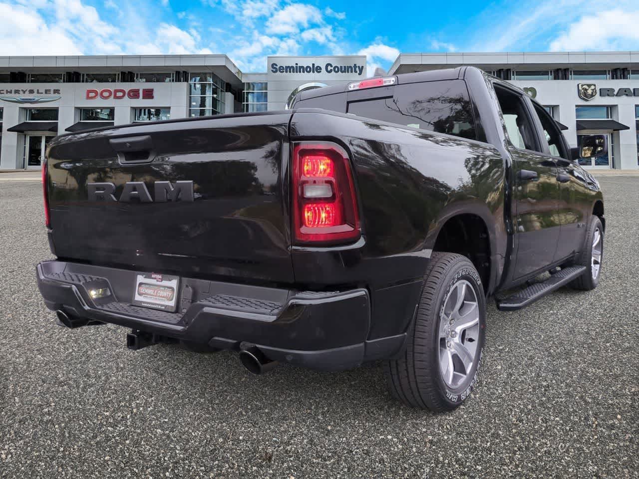 Thumbnail: 2026 RAM 1500 - 8