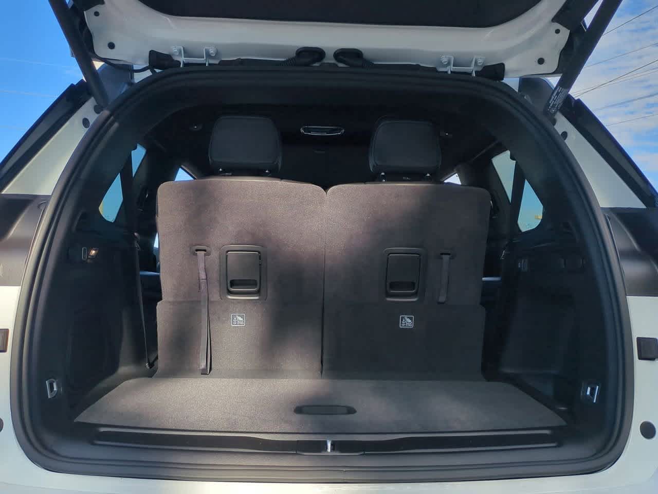 Thumbnail: 2025 Jeep Grand Cherokee L - 36