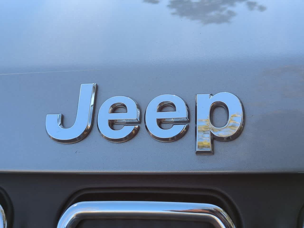 Thumbnail: 2022 Jeep Compass - 12