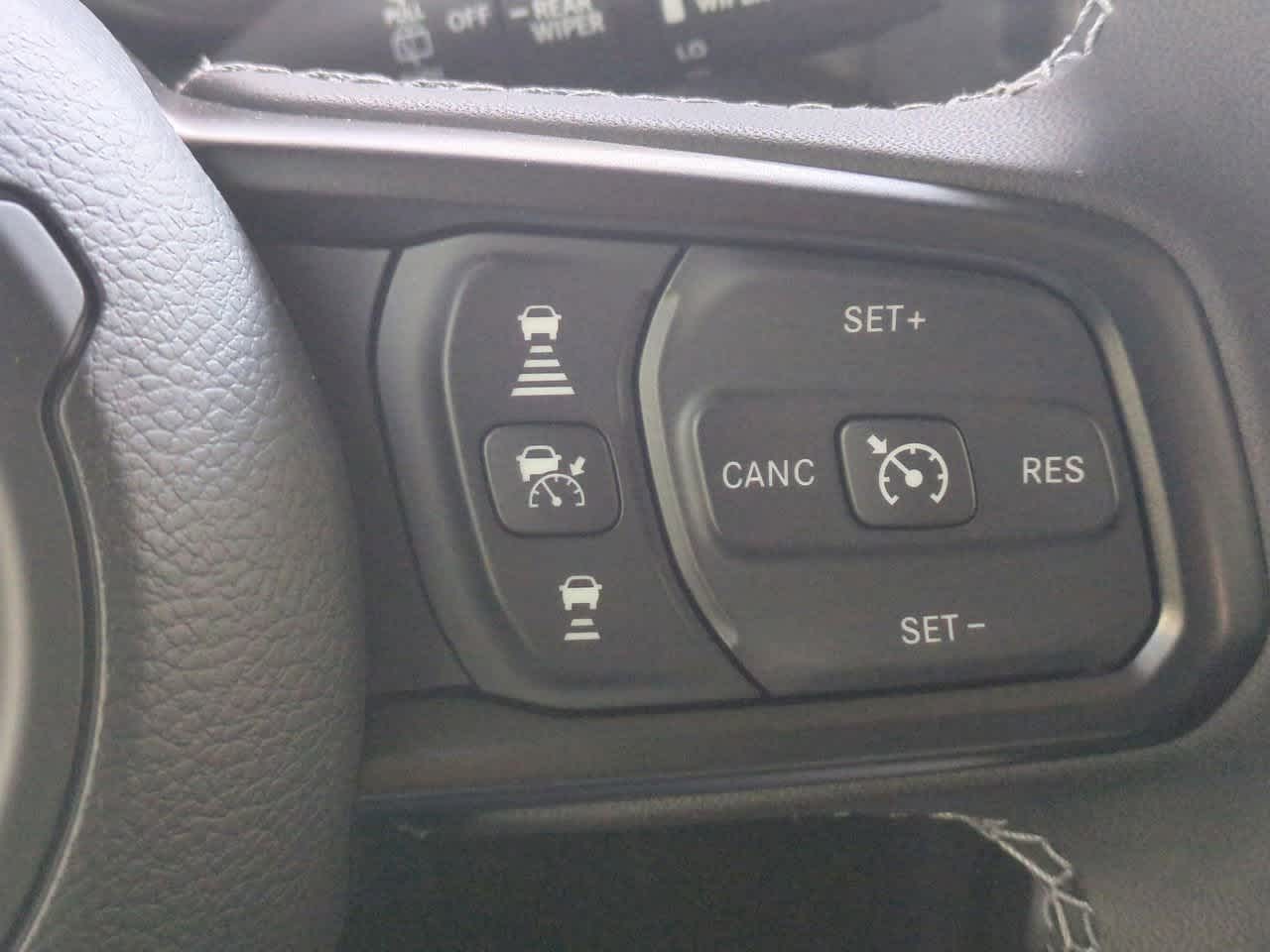 Thumbnail: 2025 Jeep Wrangler - 25