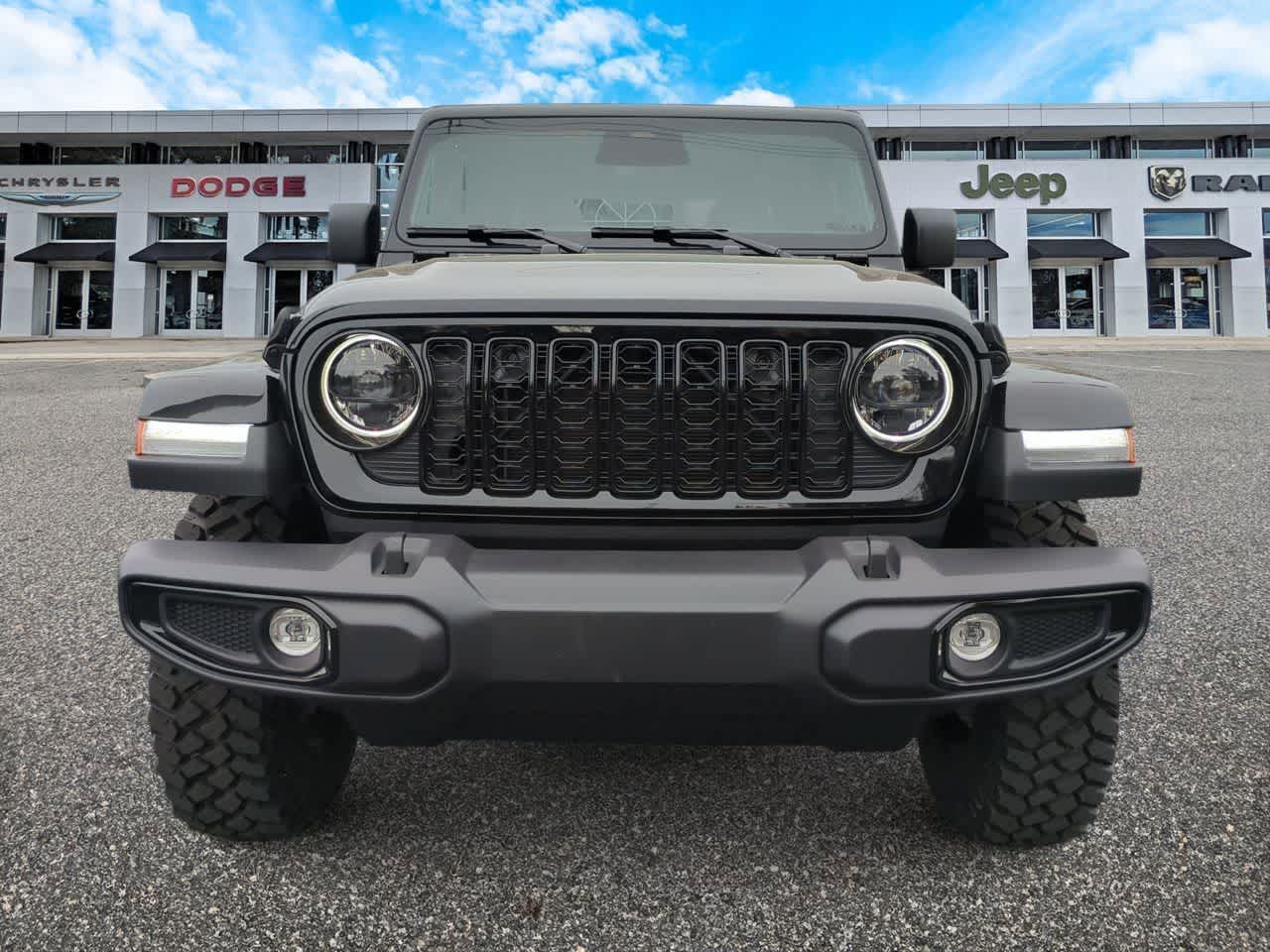 Thumbnail: 2026 Jeep Gladiator - 3