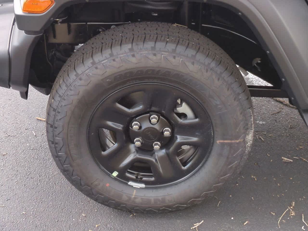Thumbnail: 2025 Jeep Wrangler - 14