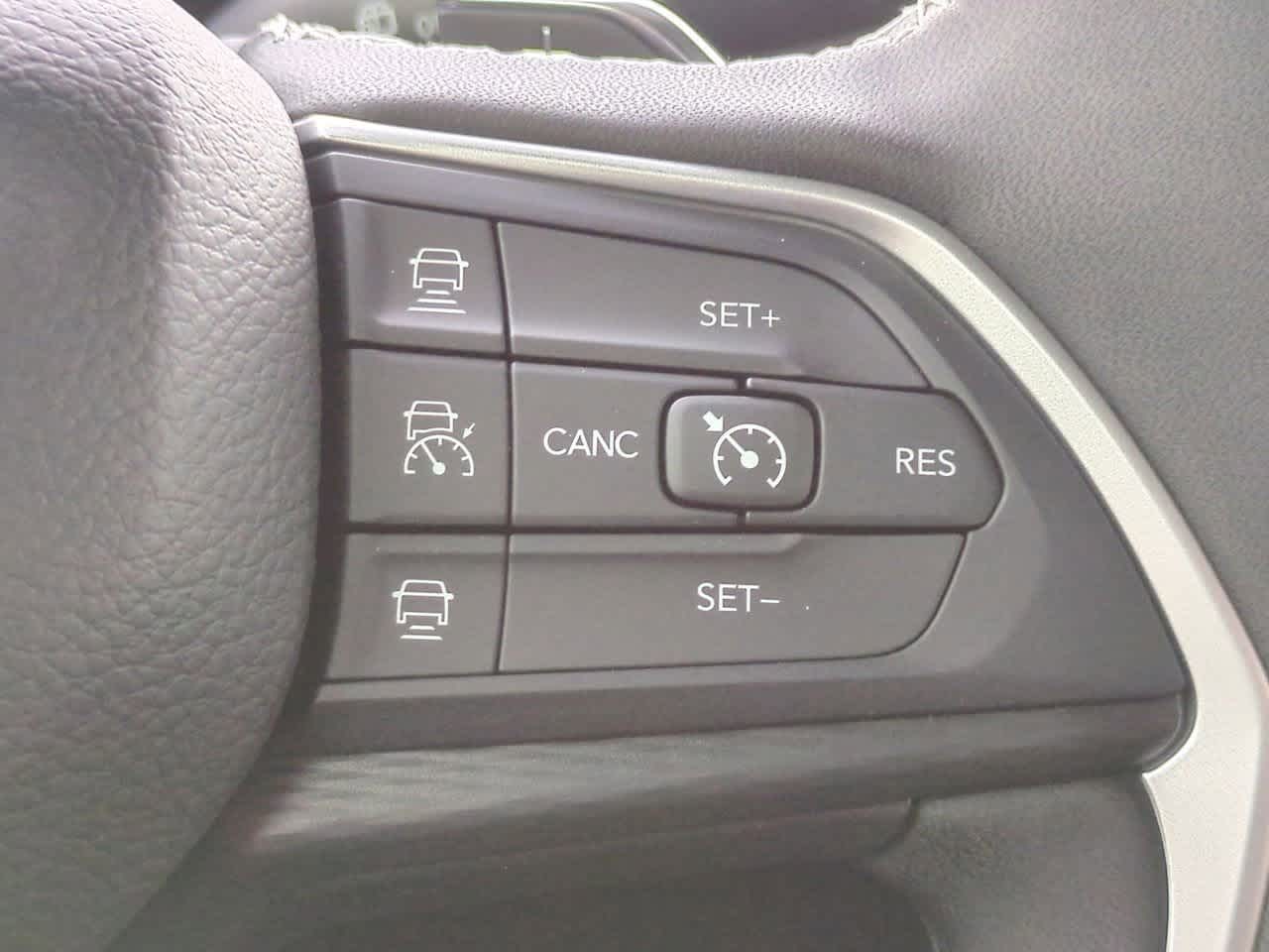 Thumbnail: 2025 Jeep Grand Cherokee L - 26