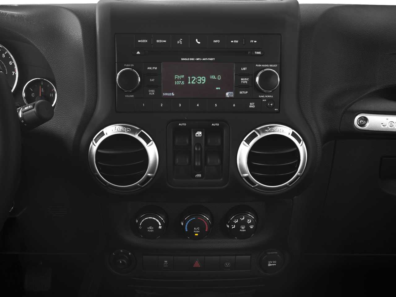 Thumbnail: 2016 Jeep Wrangler - 7