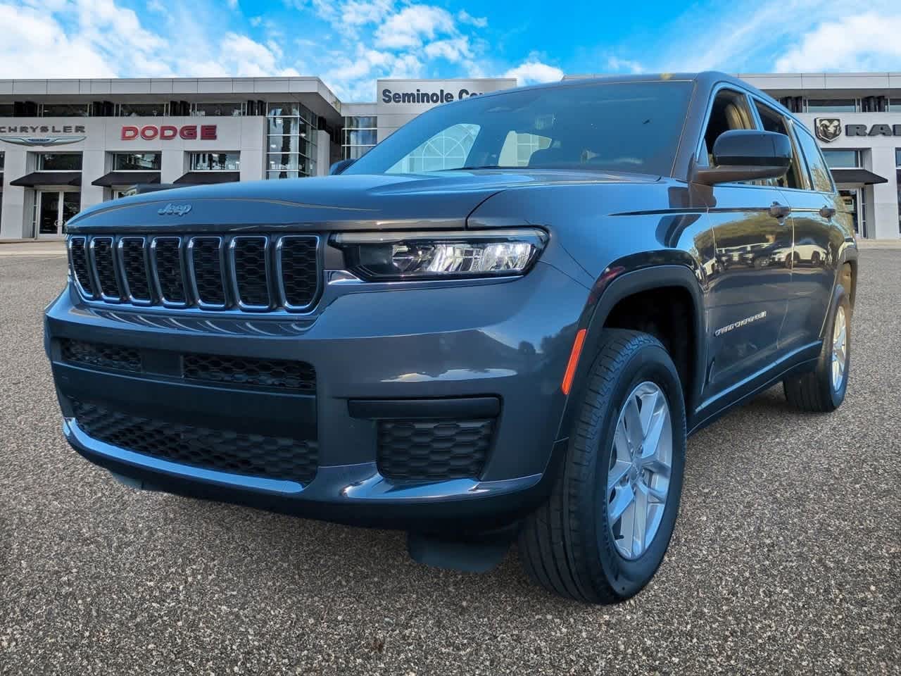 Thumbnail: 2025 Jeep Grand Cherokee L - 4