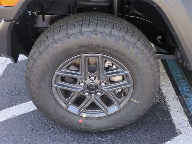 Thumbnail: 2025 Jeep Wrangler - 14