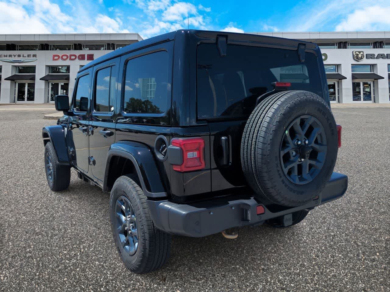 Thumbnail: 2026 Jeep Wrangler - 6