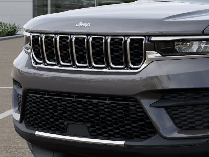 Thumbnail: 2025 Jeep Grand Cherokee - 7