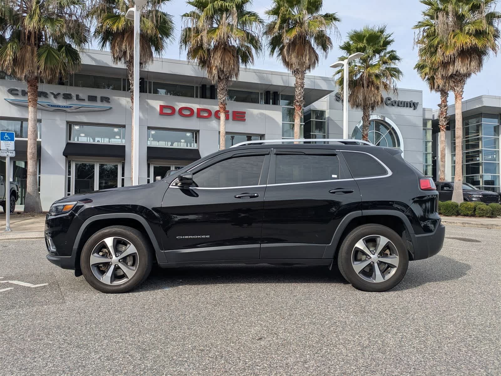 Thumbnail: 2021 Jeep Cherokee - 7