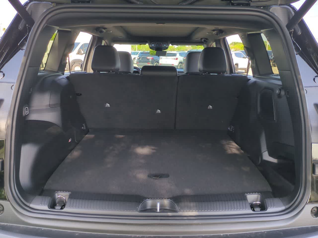 Thumbnail: 2026 Jeep Cherokee - 36