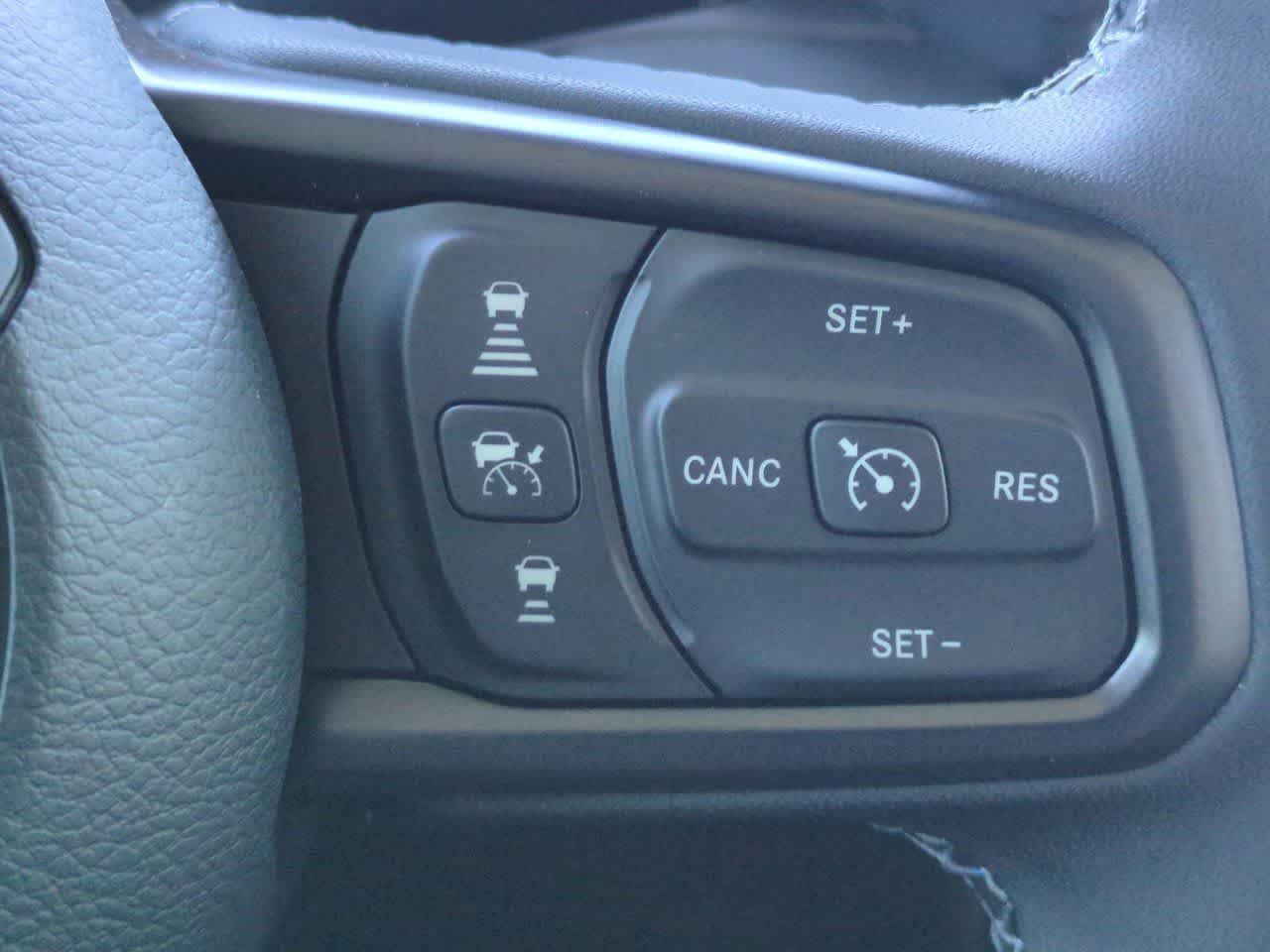 Thumbnail: 2026 Jeep Gladiator - 25