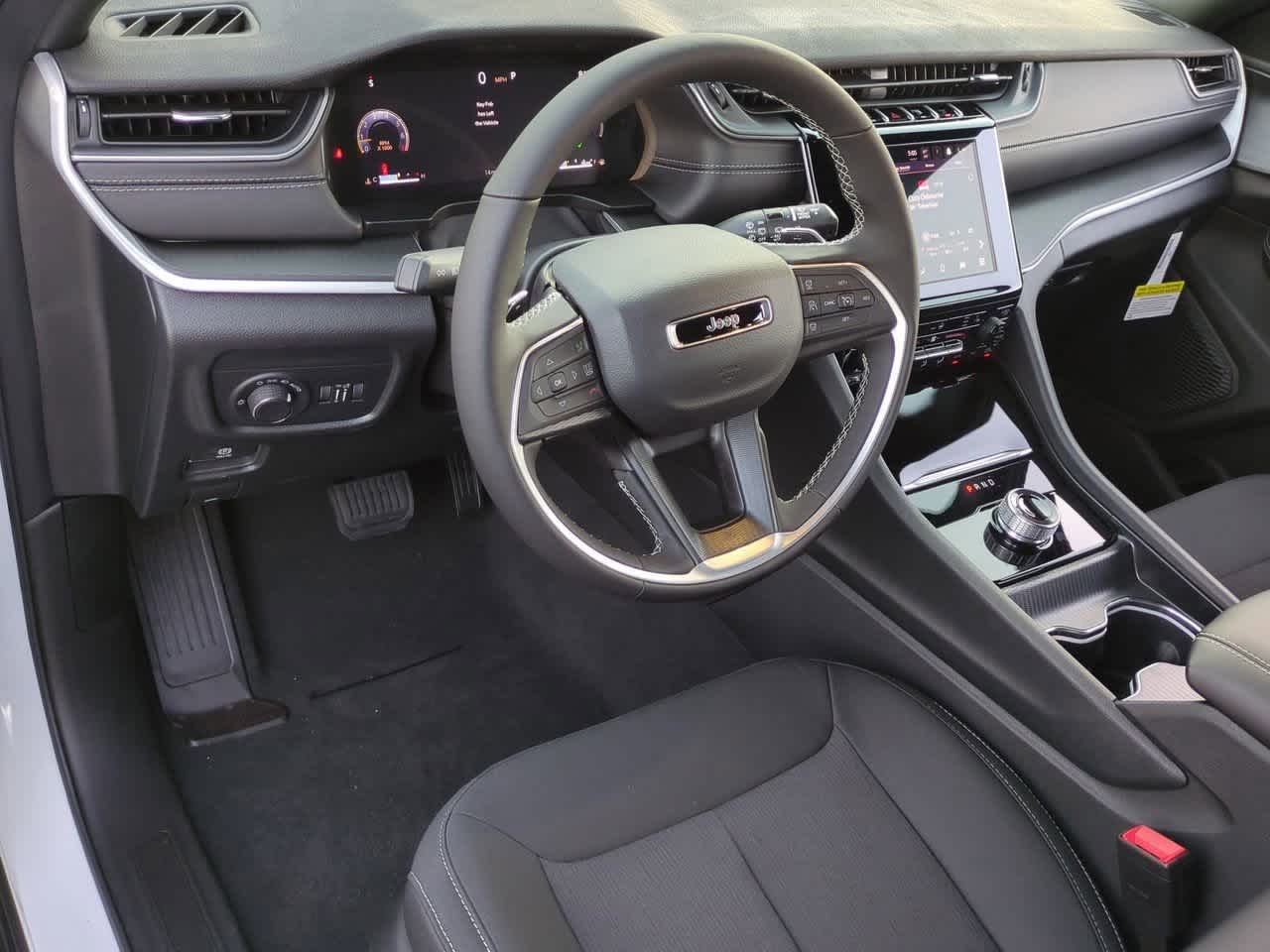 Thumbnail: 2025 Jeep Grand Cherokee - 10