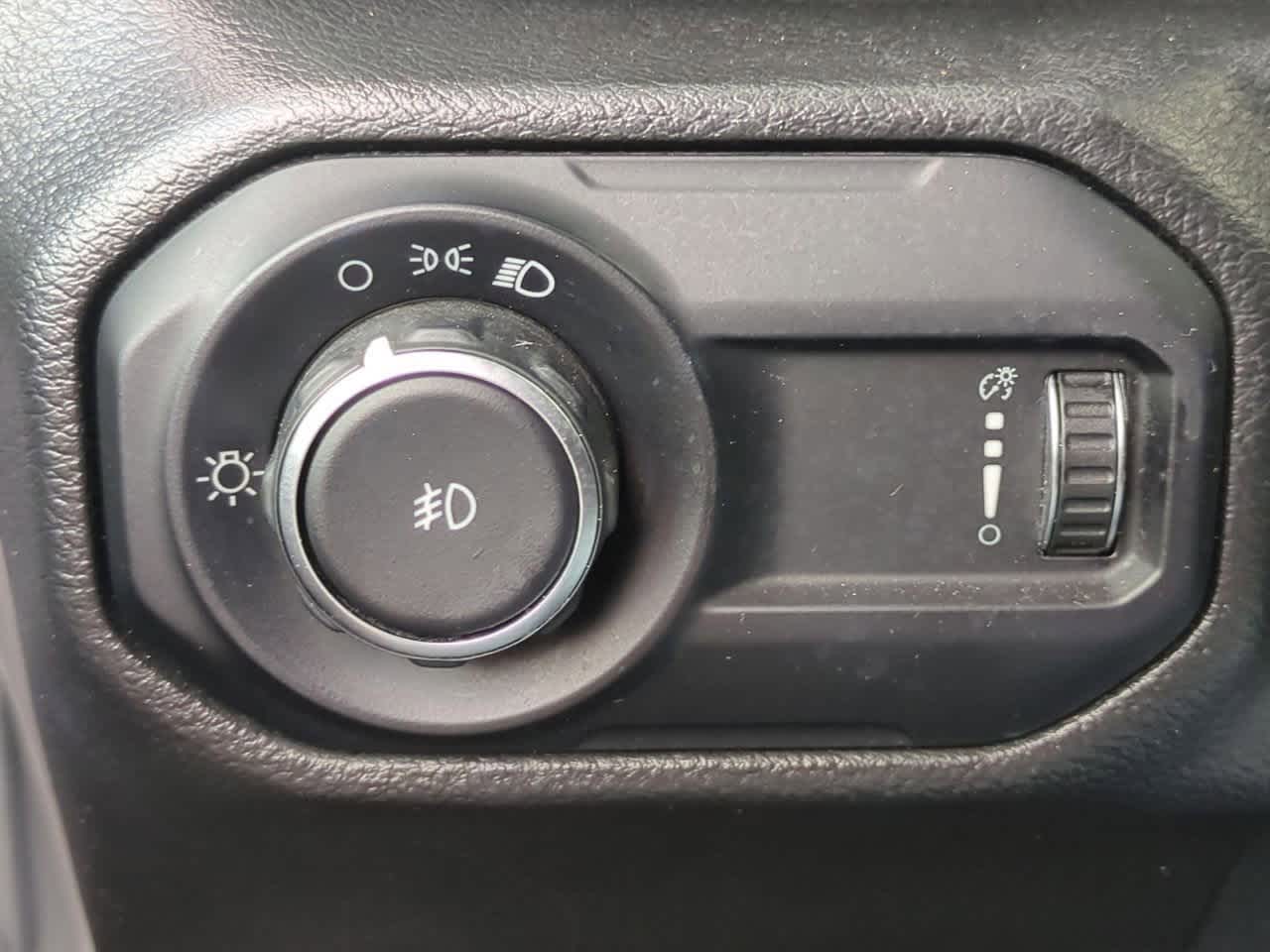 Thumbnail: 2023 Jeep Wrangler - 18