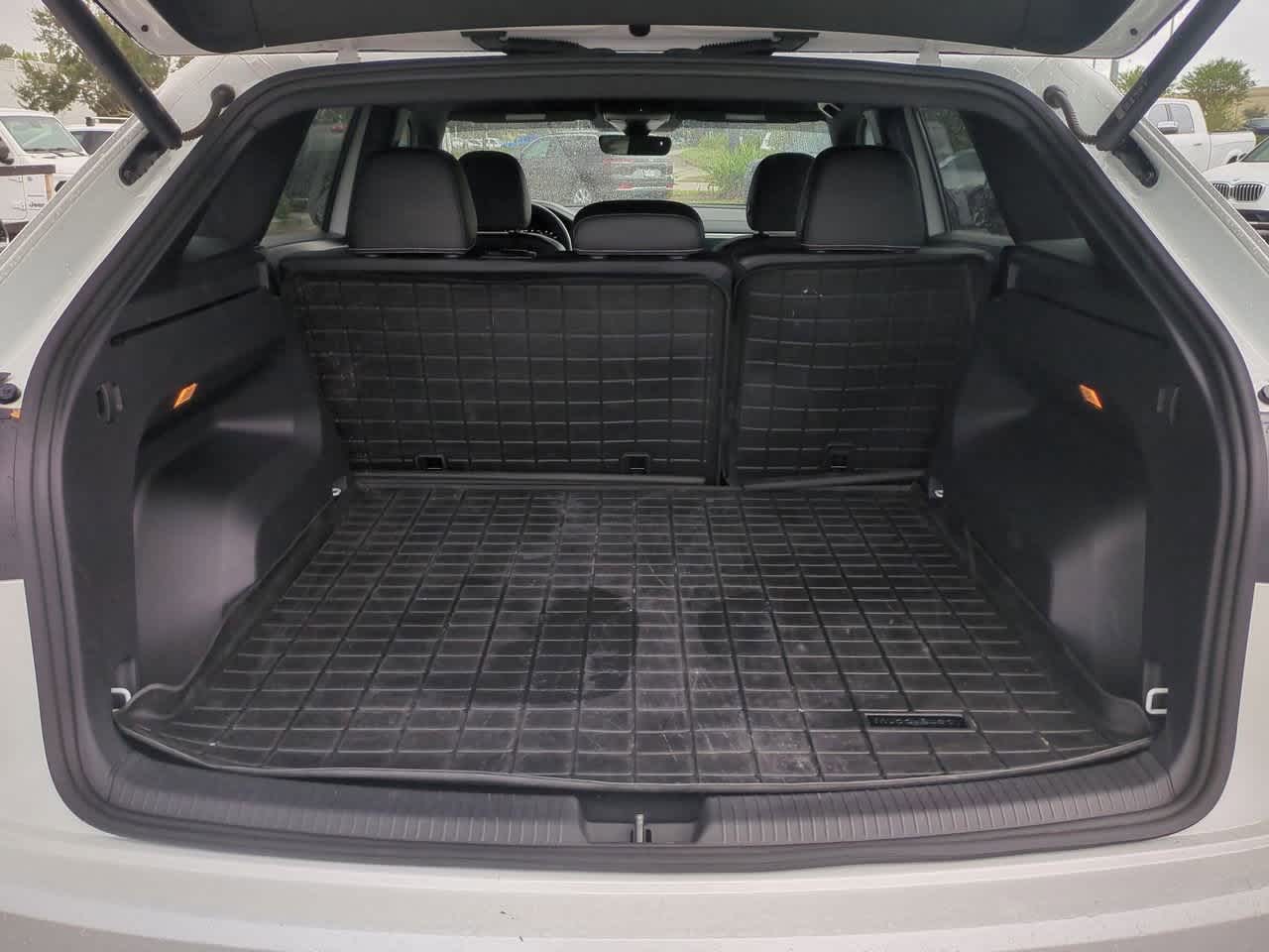 Thumbnail: 2023 Volkswagen Atlas - 36