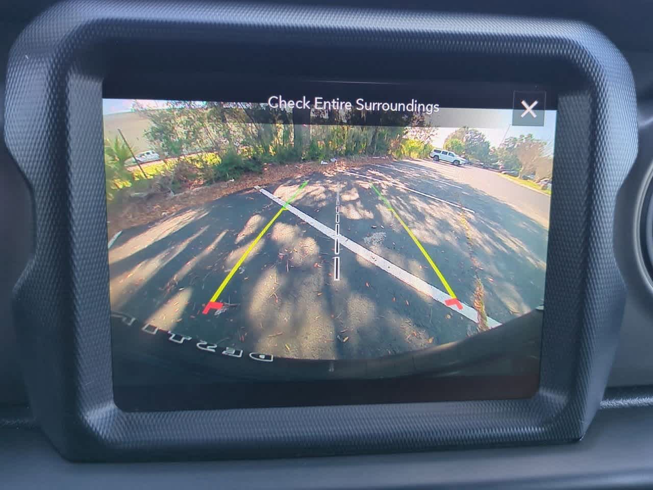 Thumbnail: 2022 Jeep Wrangler - 29