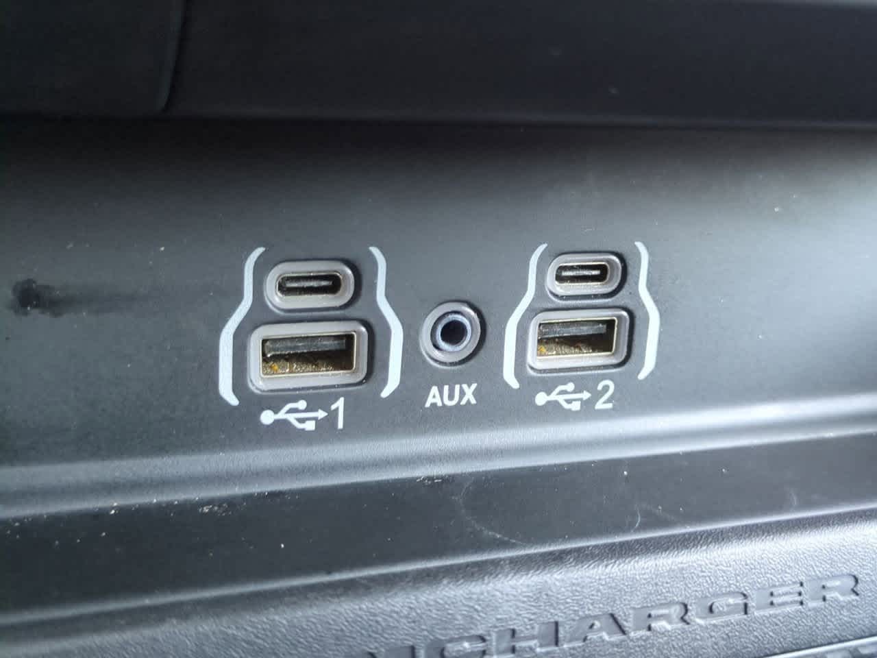 Thumbnail: 2025 RAM 1500 - 32