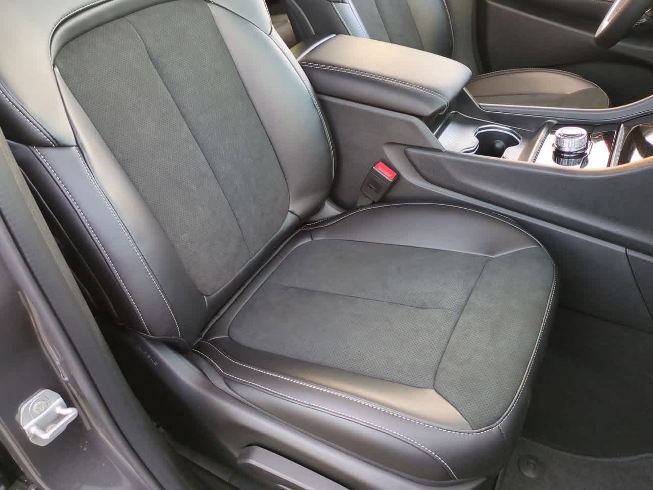 Thumbnail: 2025 Jeep Grand Cherokee L - 22