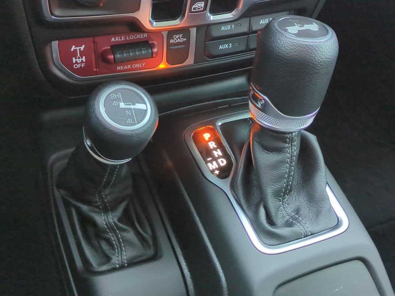 Thumbnail: 2025 Jeep Wrangler - 32