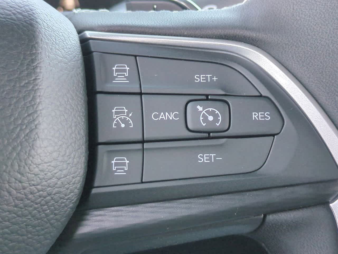 Thumbnail: 2025 Jeep Grand Cherokee - 26