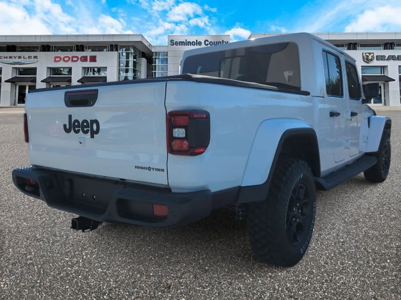 Thumbnail: 2025 Jeep Gladiator - 8