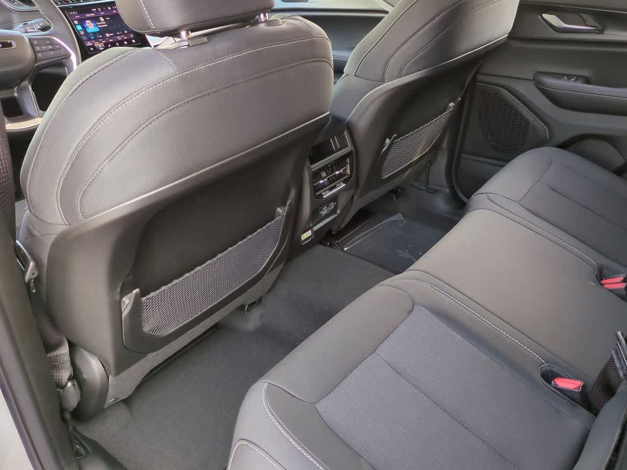 Thumbnail: 2025 Jeep Grand Cherokee - 19