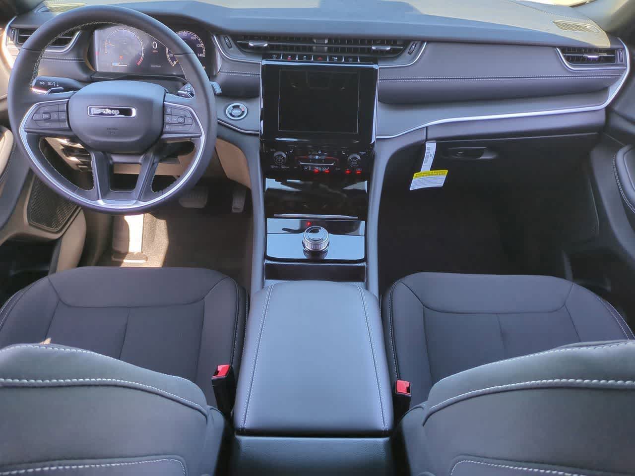 Thumbnail: 2026 Jeep Grand Cherokee - 14