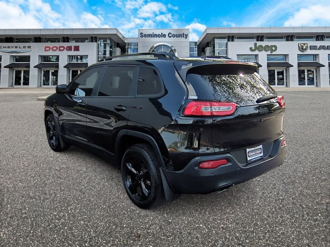 Thumbnail: 2018 Jeep Cherokee - 6