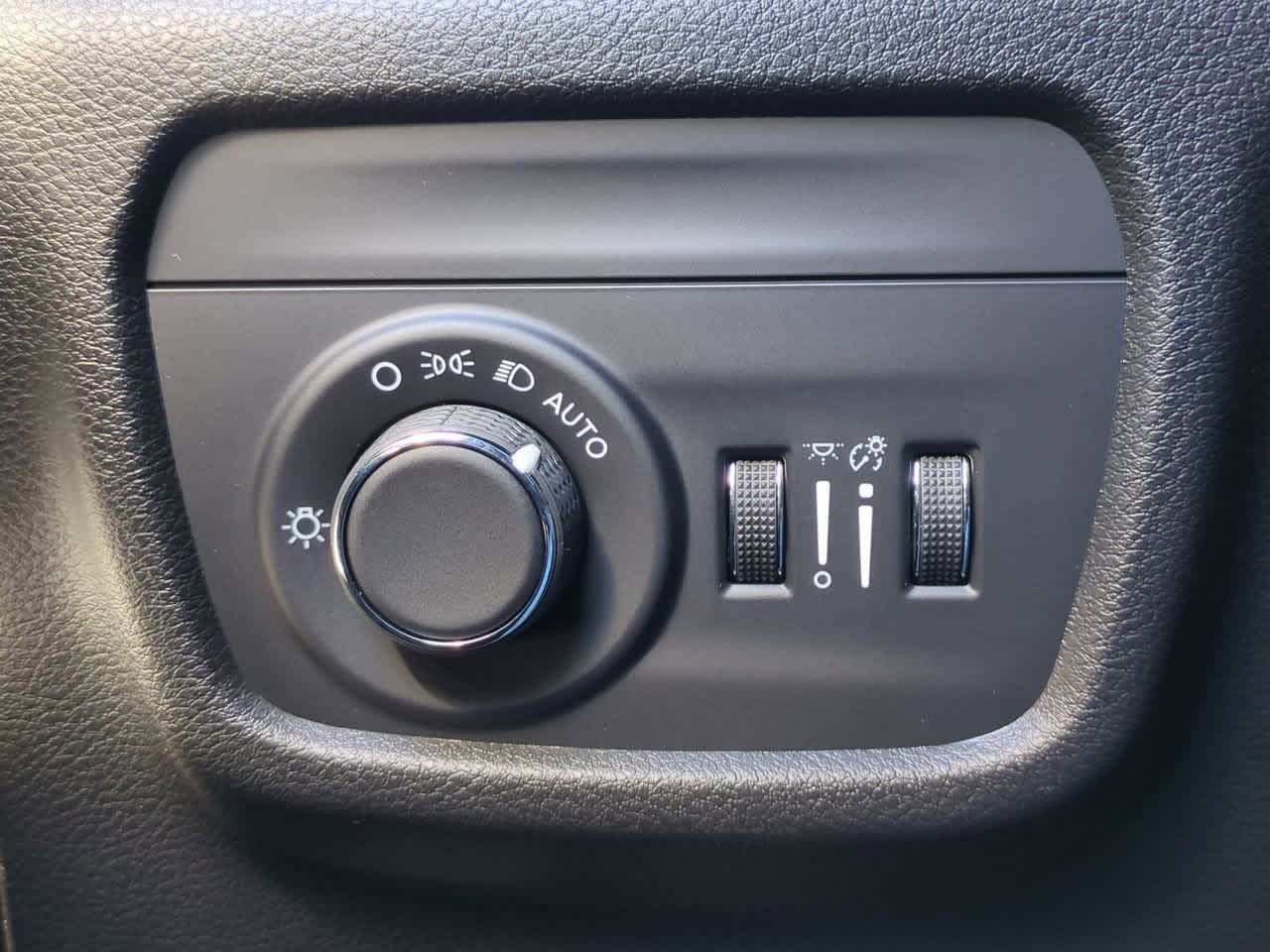 Thumbnail: 2025 Jeep Grand Cherokee - 18