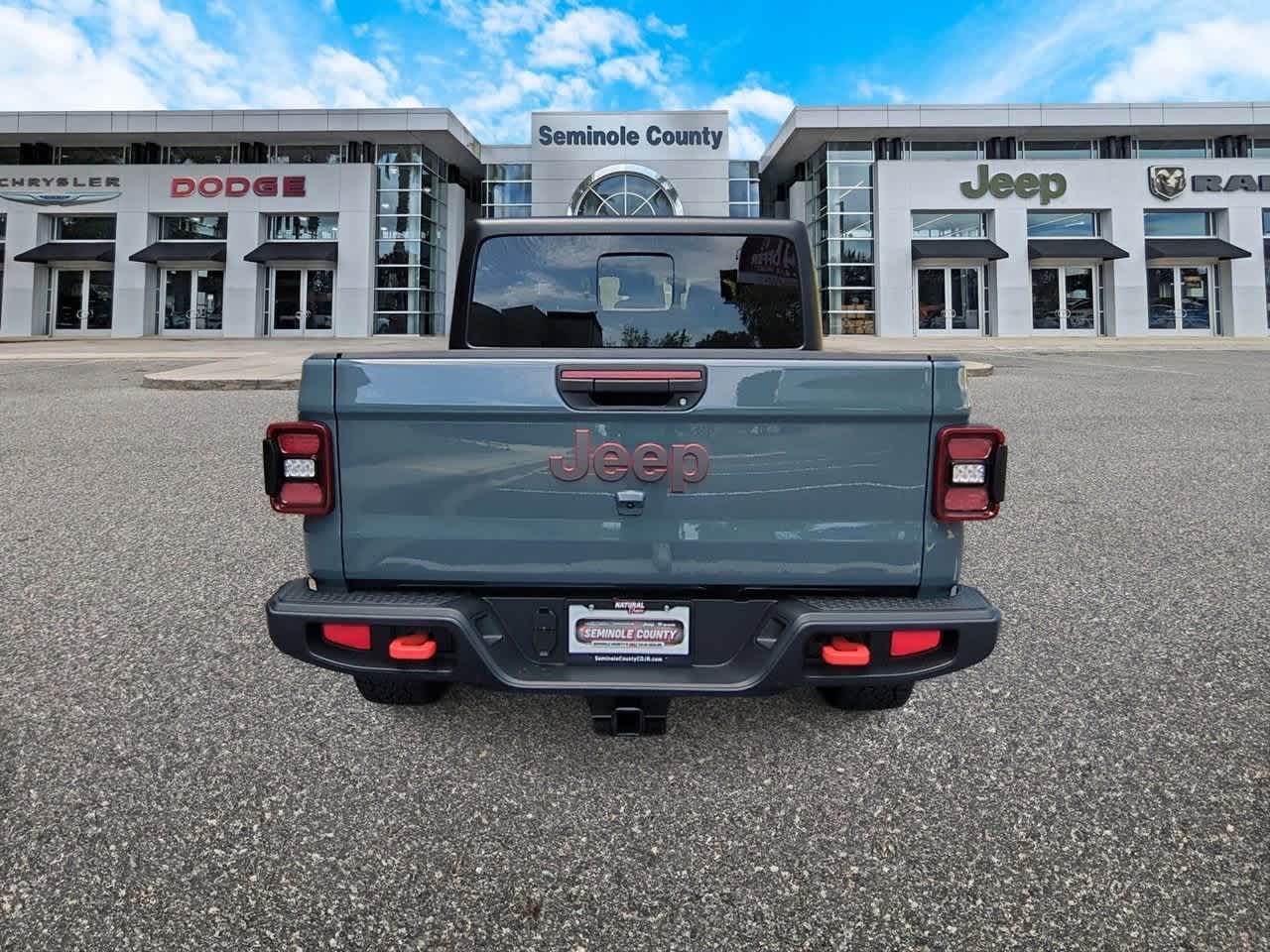 Thumbnail: 2024 Jeep Gladiator - 7
