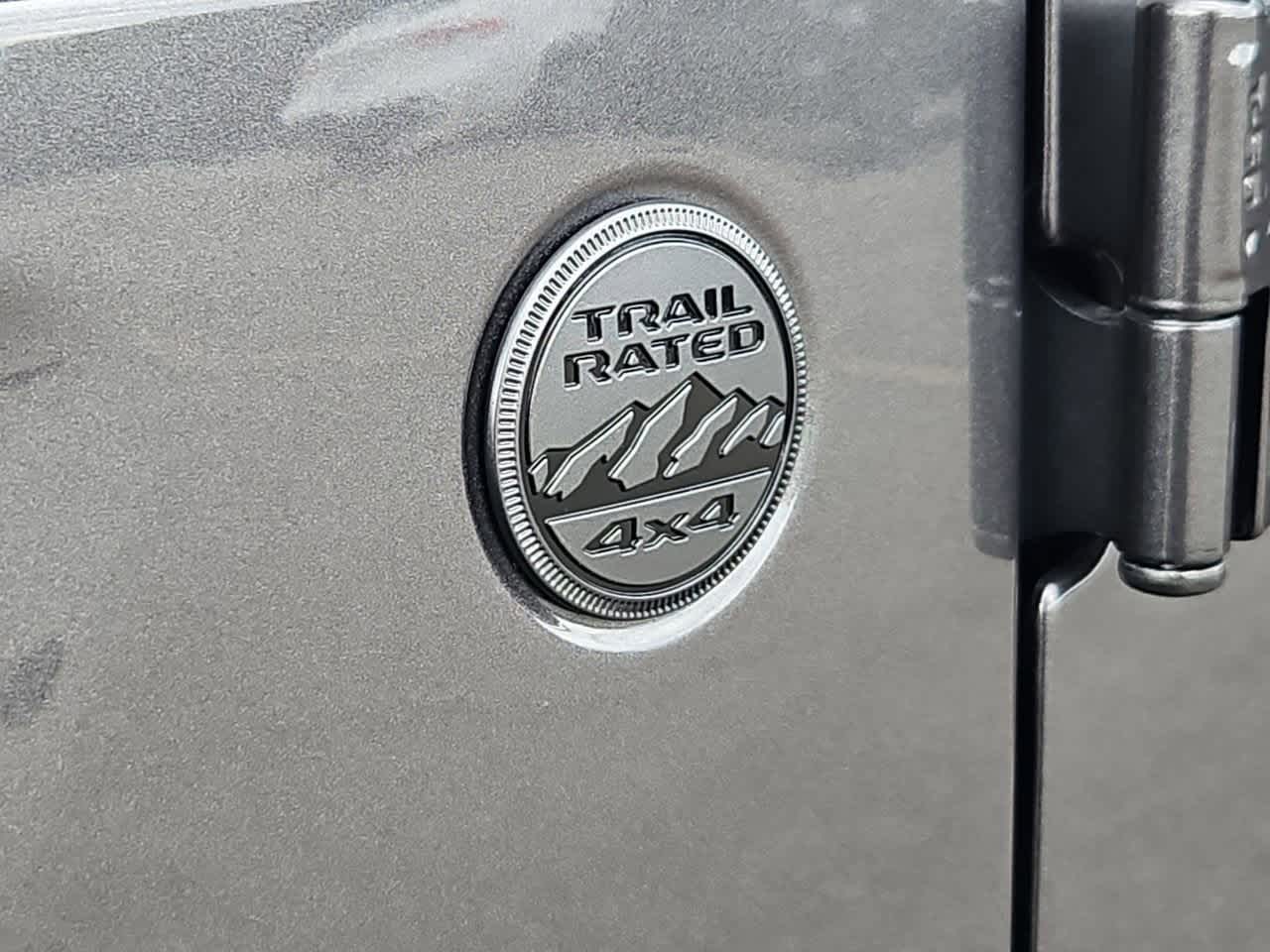 Thumbnail: 2025 Jeep Gladiator - 13