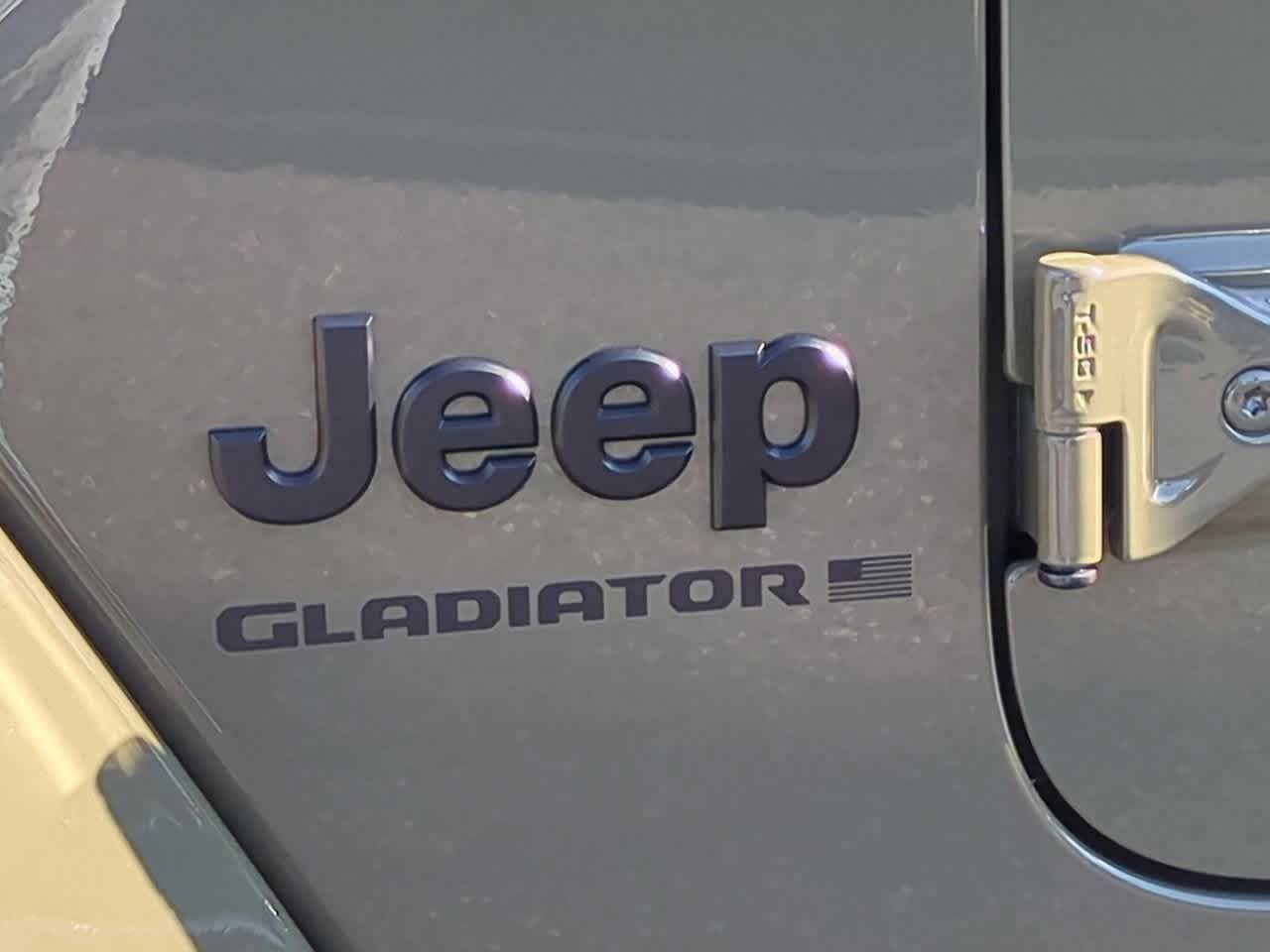 Thumbnail: 2025 Jeep Gladiator - 12