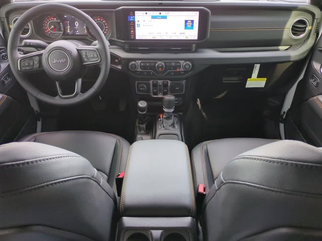 Thumbnail: 2025 Jeep Gladiator - 16