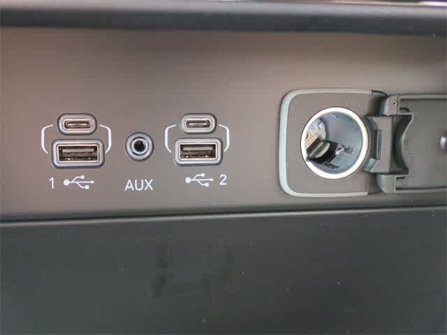 Thumbnail: 2025 Jeep Grand Cherokee - 32