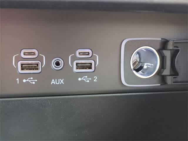 Thumbnail: 2025 Jeep Grand Cherokee - 32