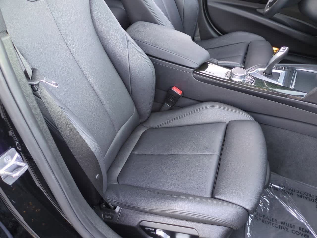 Thumbnail: 2018 BMW 3 Series - 23