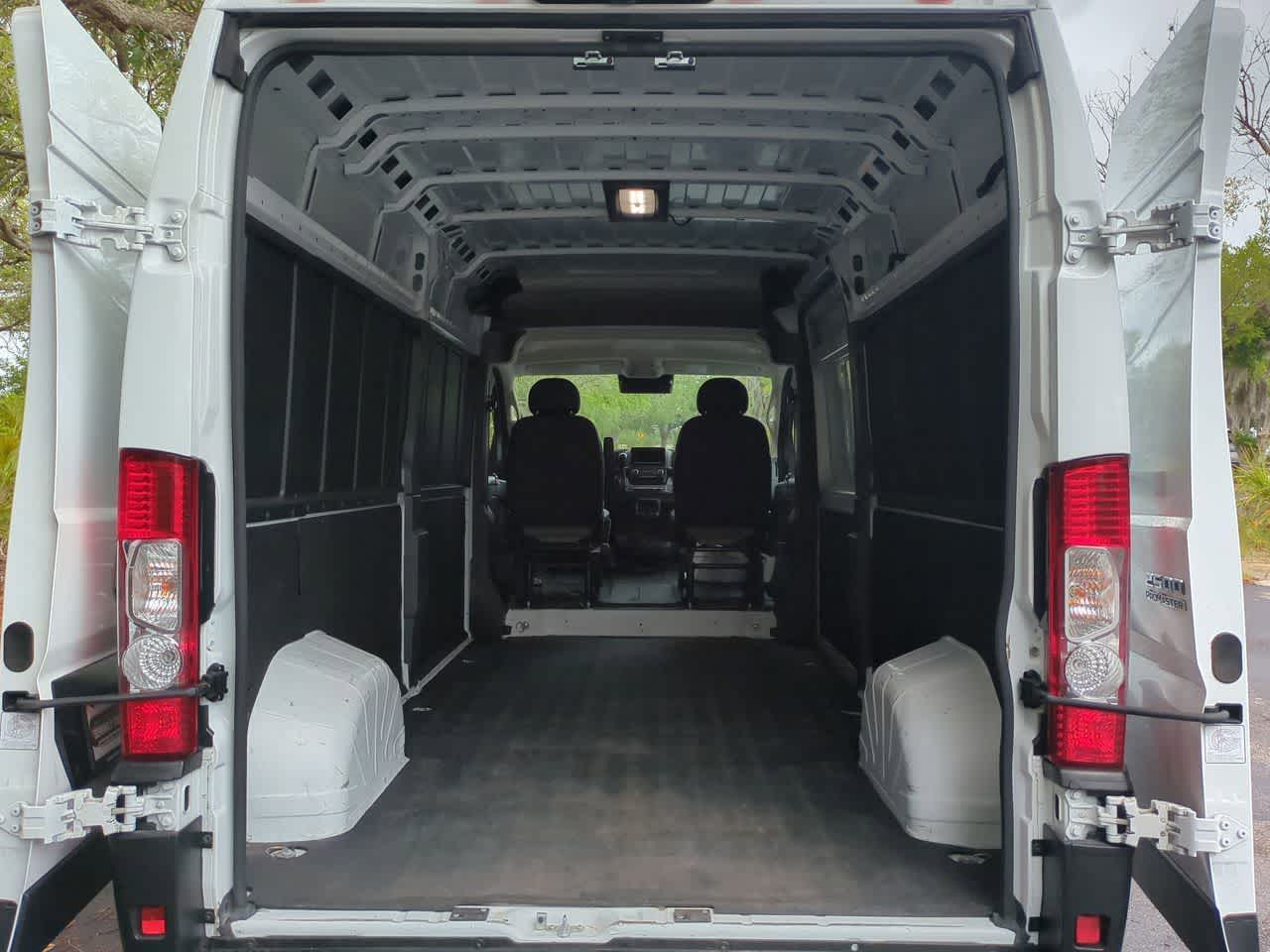 Thumbnail: 2025 RAM ProMaster - 32